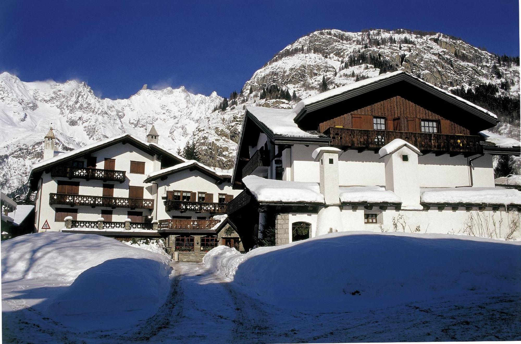 Hotel Del Viale Courmayeur Eksteriør bilde